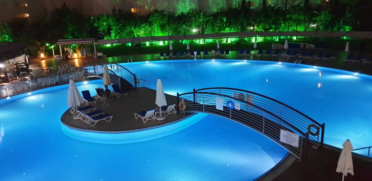 Pool Cenger Beach Resort & Spa