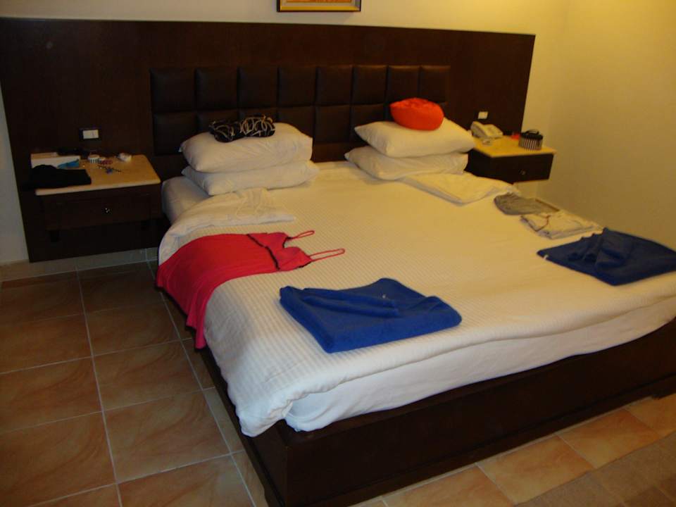 Jeden Tag eine andere Deko Pickalbatros Alf Leila Wa Leila Resort - Neverland Hurghada