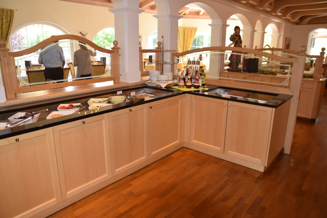 Büffet Hotel Wiesenhof Garden Resort