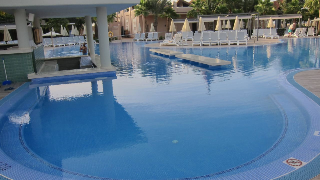 Pool  Hotel Riu Cabo Verde