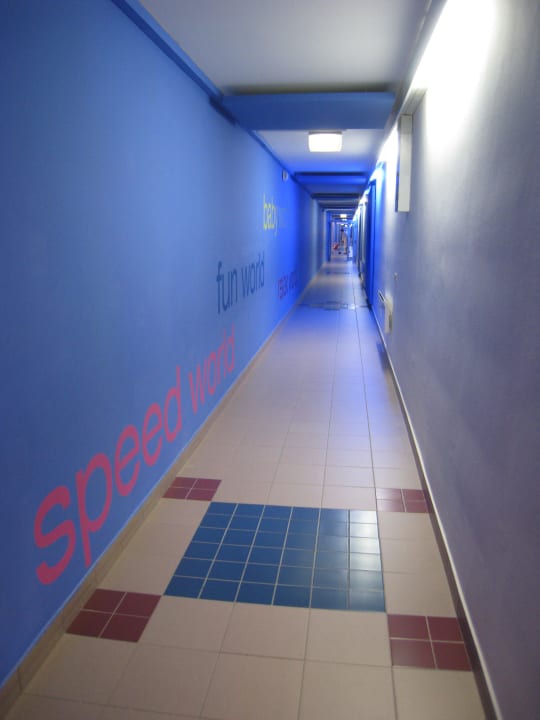 Verbindung zur Therme All In Red Thermenhotel