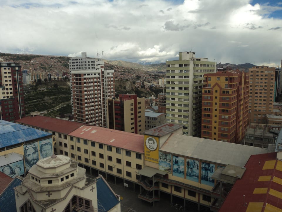 Blick nach links in die Stadt Radisson Plaza Hotel La Paz