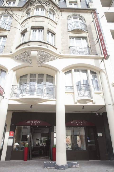 Facade hotel Hotel Cecyl