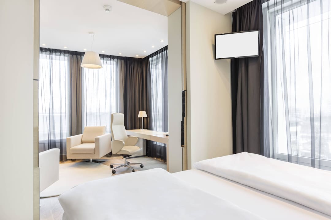 Grande Room Sound Garden Hotel Airport