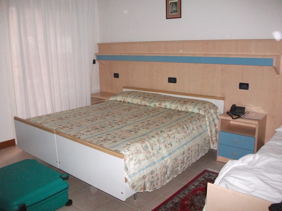 Doppelzimmer mit Zustellbett Hotel Nelson