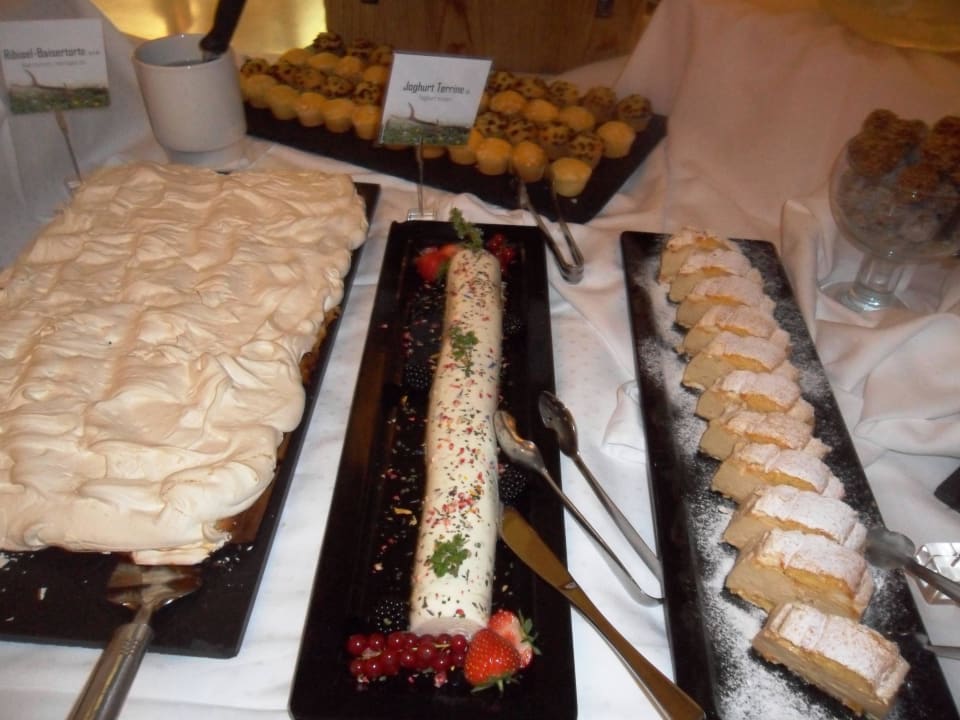 Nachspeisenbuffet Hotel DIE SONNE