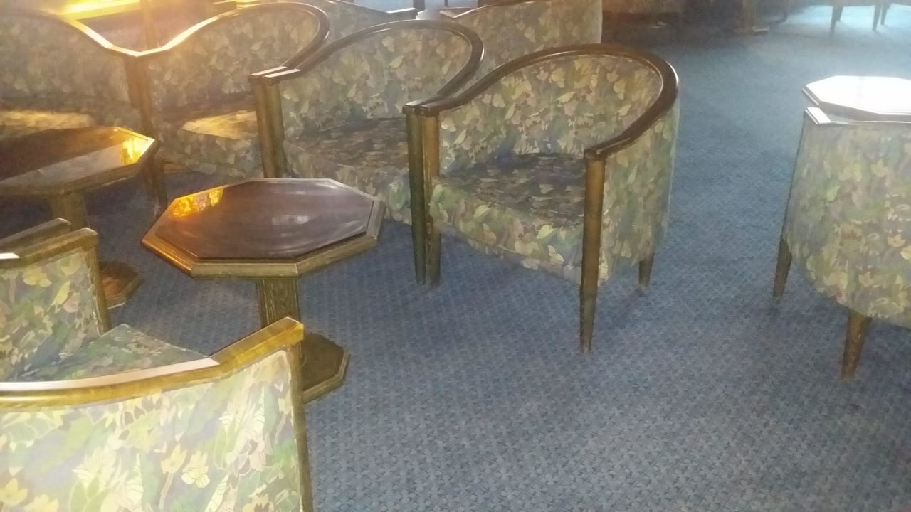 Älter gehts nimmer !!! Hotel El Mouradi Palm Marina