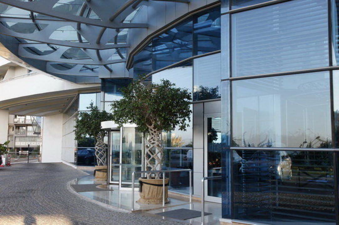 Haupteingang Concorde De Luxe Resort