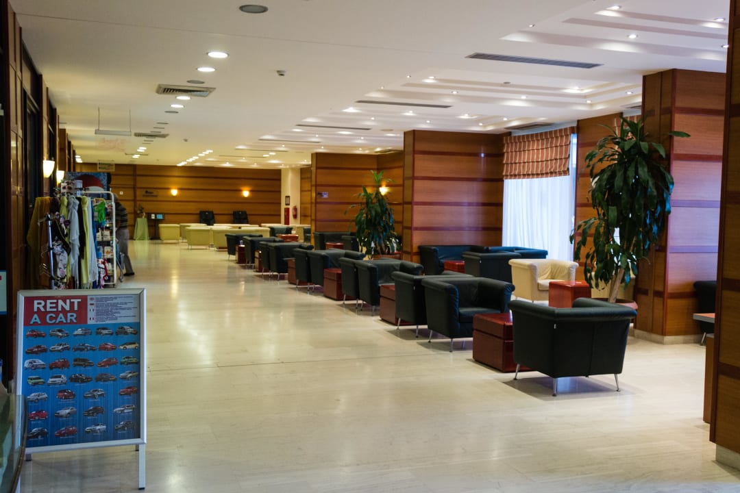 Ausreichend Sitzgelegenheit Hotel Calypso Beach