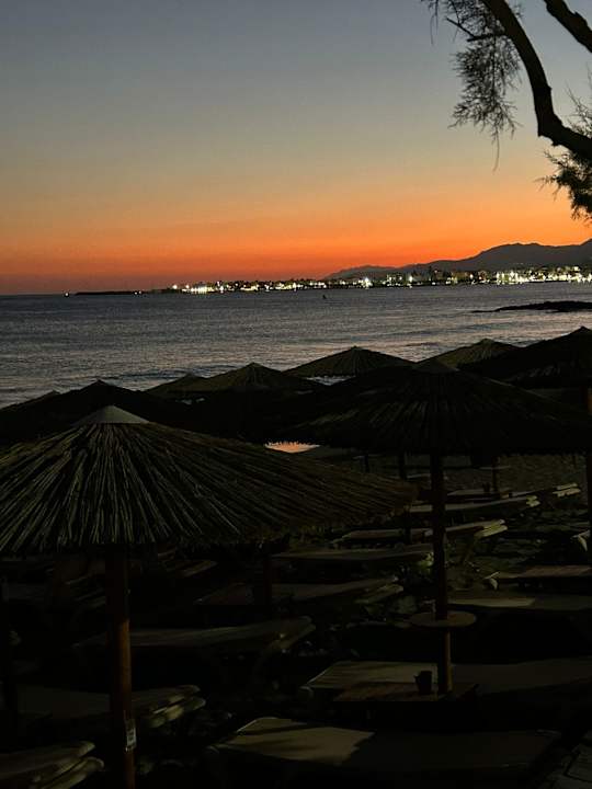 Strand Tylissos Beach Hotel