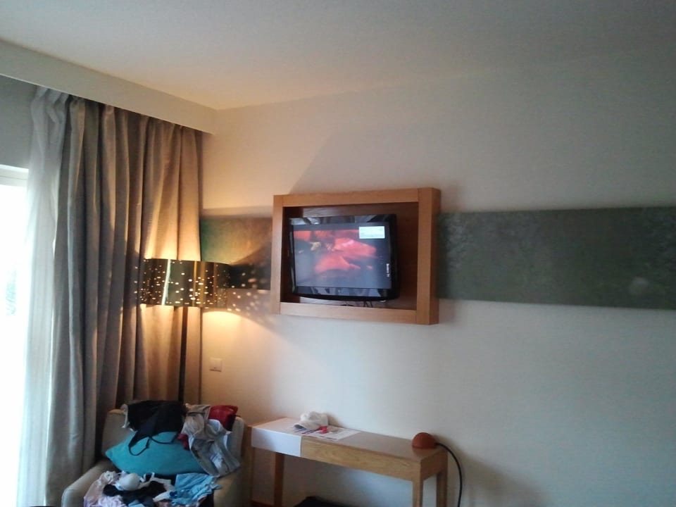 LCD Fernseher Mövenpick Resort & Spa El Gouna