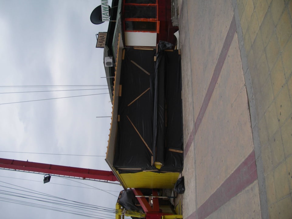 Entertainment ,vom Meerblickzimmer betrachtet Hotel Glarus Beach