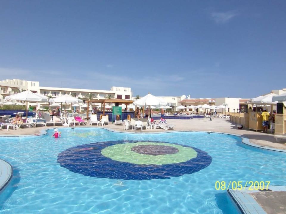 Poolbereich 16 Xperience Kiroseiz Parkland Resort
