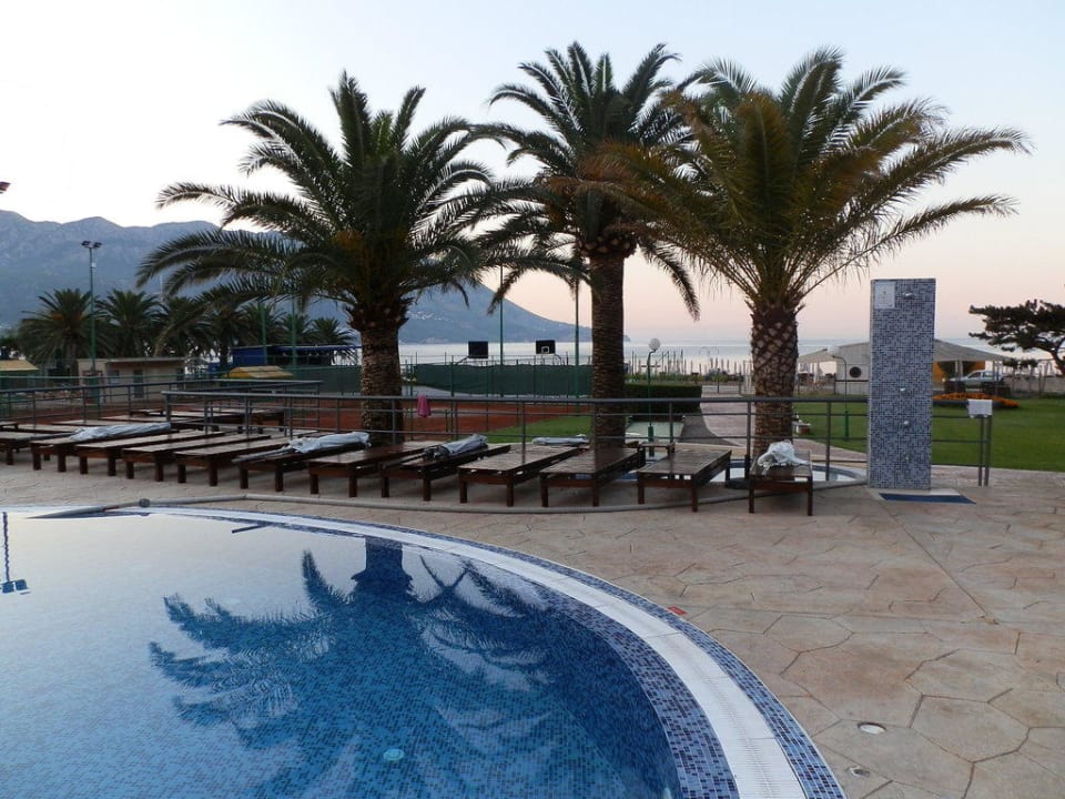 Basen Iberostar Waves Bellevue