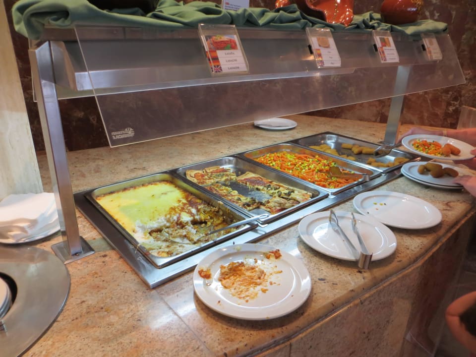 Mittags-Buffet Aparthotel Playa Dorada