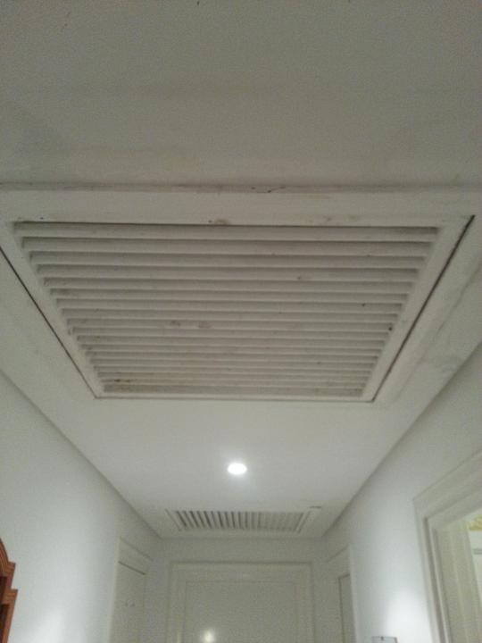 Nach der Klimaanlagenreparatur Hotel Nesrine