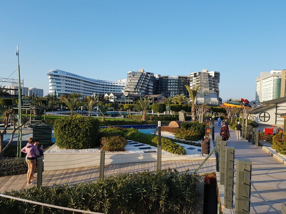 Gartenanlage Limak Lara Deluxe Hotel & Resort