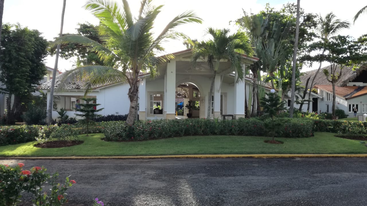 Außenansicht Wyndham Alltra Samana