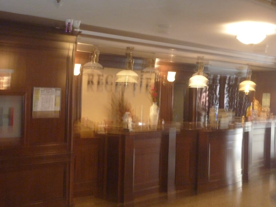 Lobby Hotel Carmen