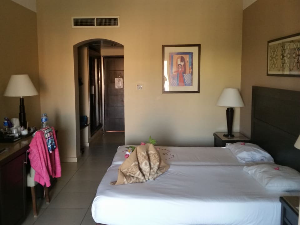 Zimmer Jaz Dar EL Madina