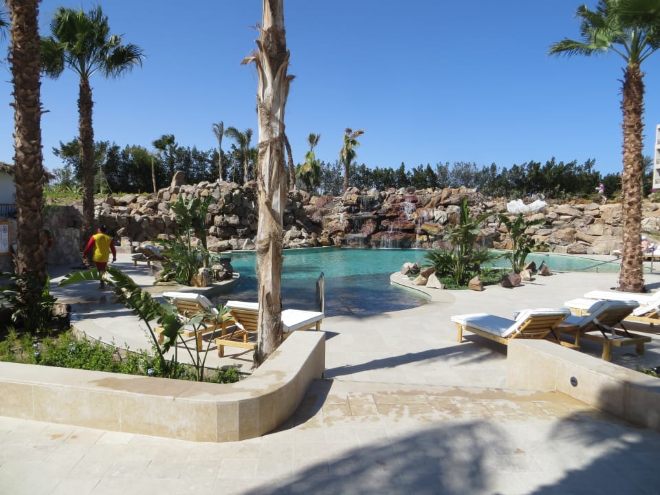 Pool Fort Arabesque Resort, Spa & Villas