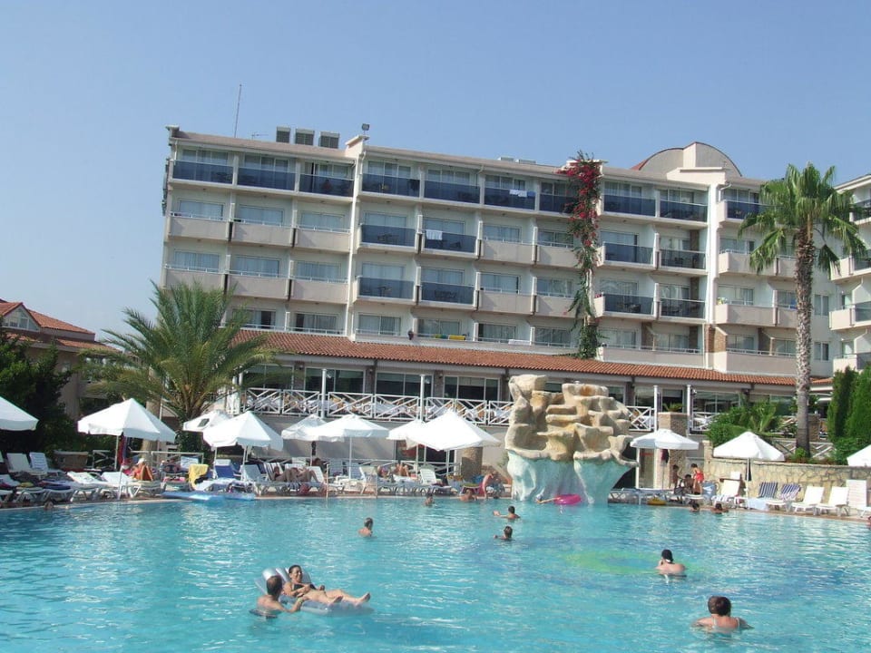 Pool Seaden Corolla Hotel