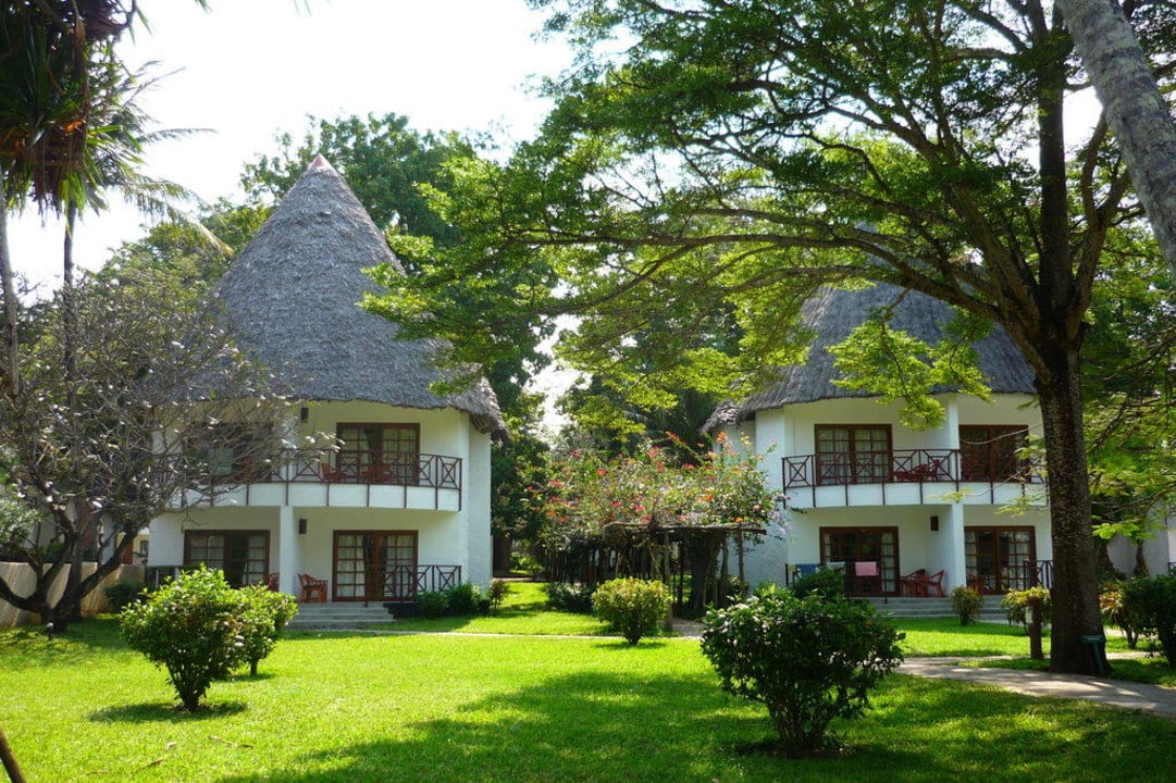 Die Standard-Bundalows  Neptune Village Beach Resort & Spa