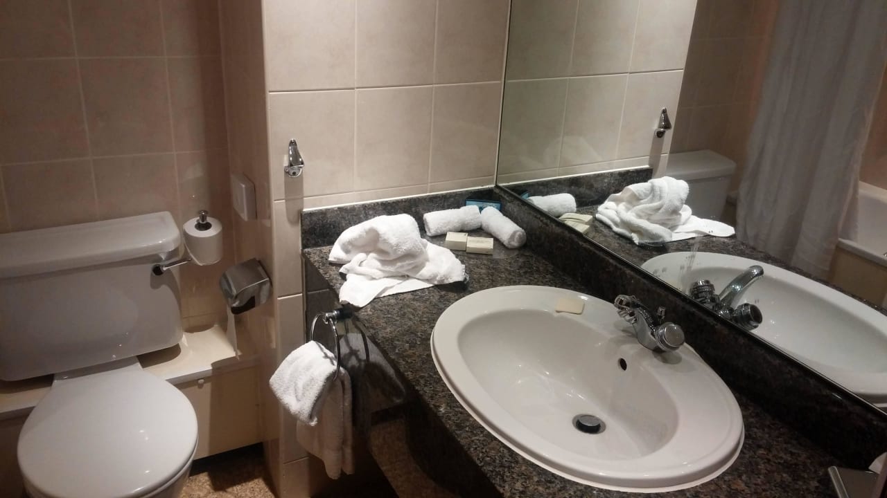 Badezimmer Crowne Plaza Basingstoke