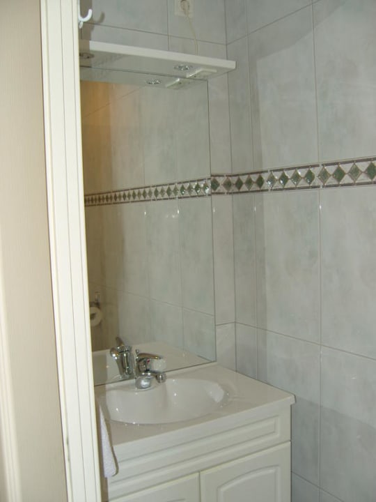 Waschbecken im separaten WC Pension Sixtysix