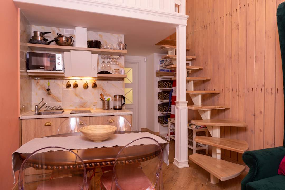 Zimmer Boutique apartments Mason in historical Odessa