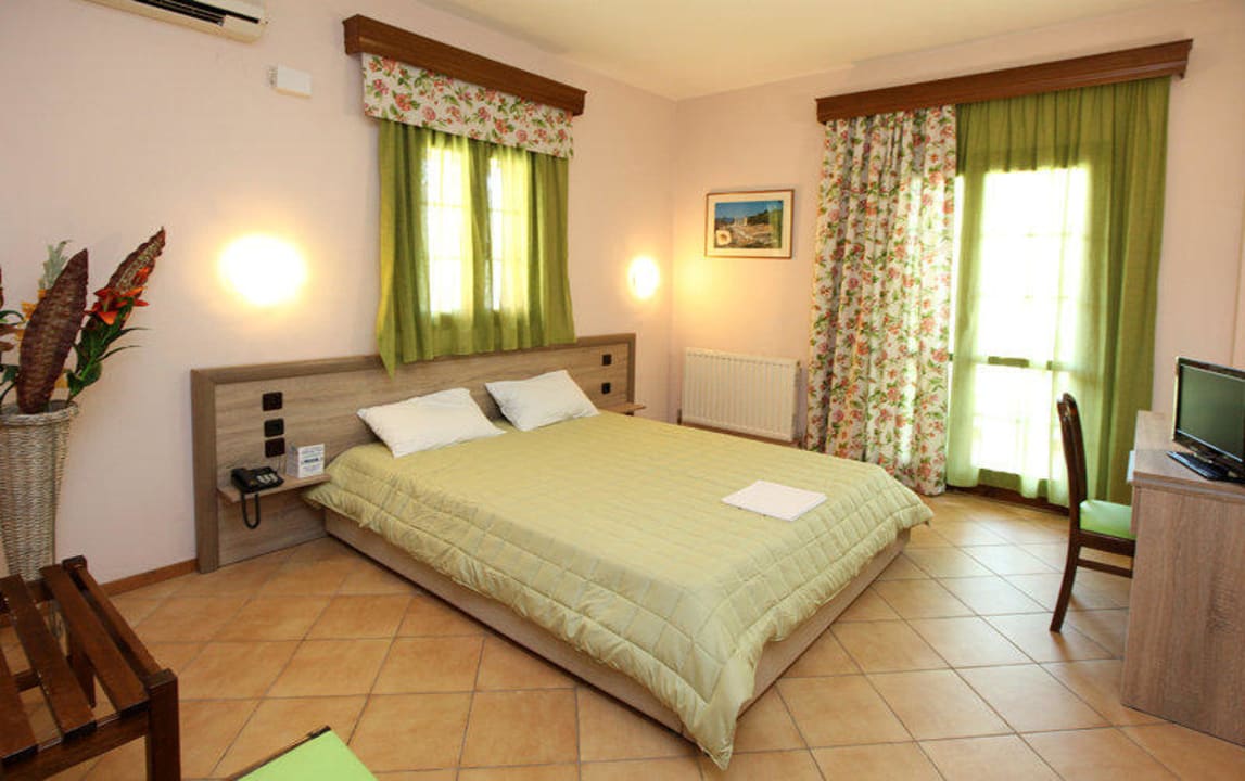 Room 2 Hotel Ariadni