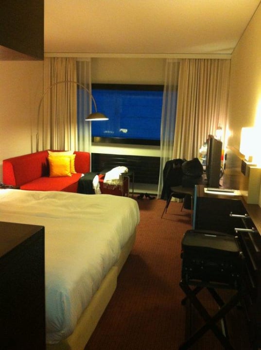 Teilansicht Zimmer The Home Hotel Zürich, a member of DESIGN HOTELS