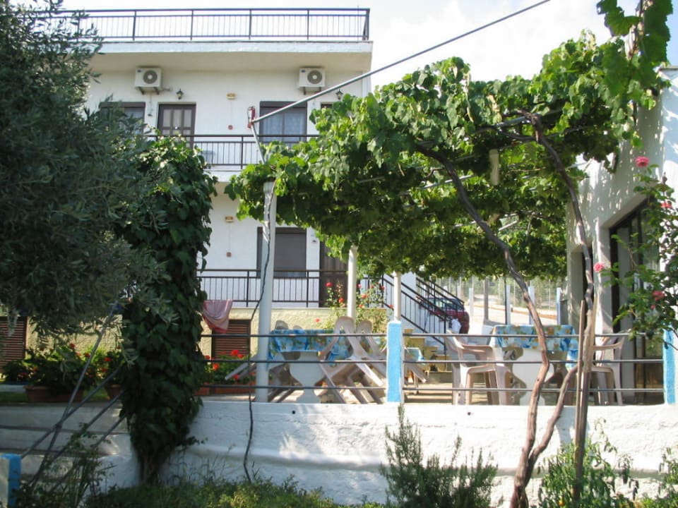 Garten und Küche Gorgona Rooms