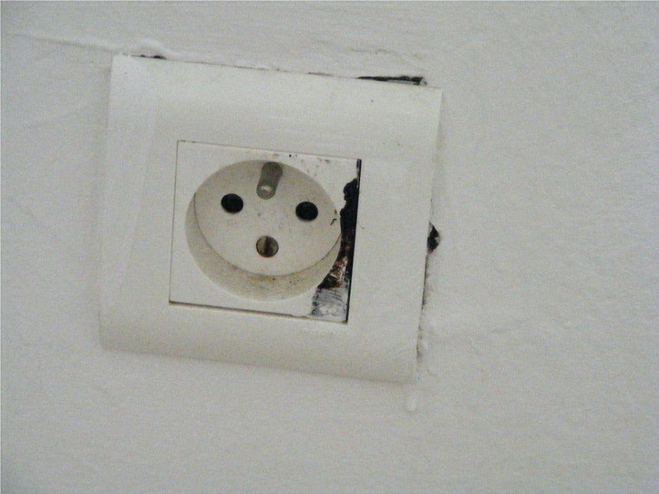 Defekte Steckdose Hotel Nesrine
