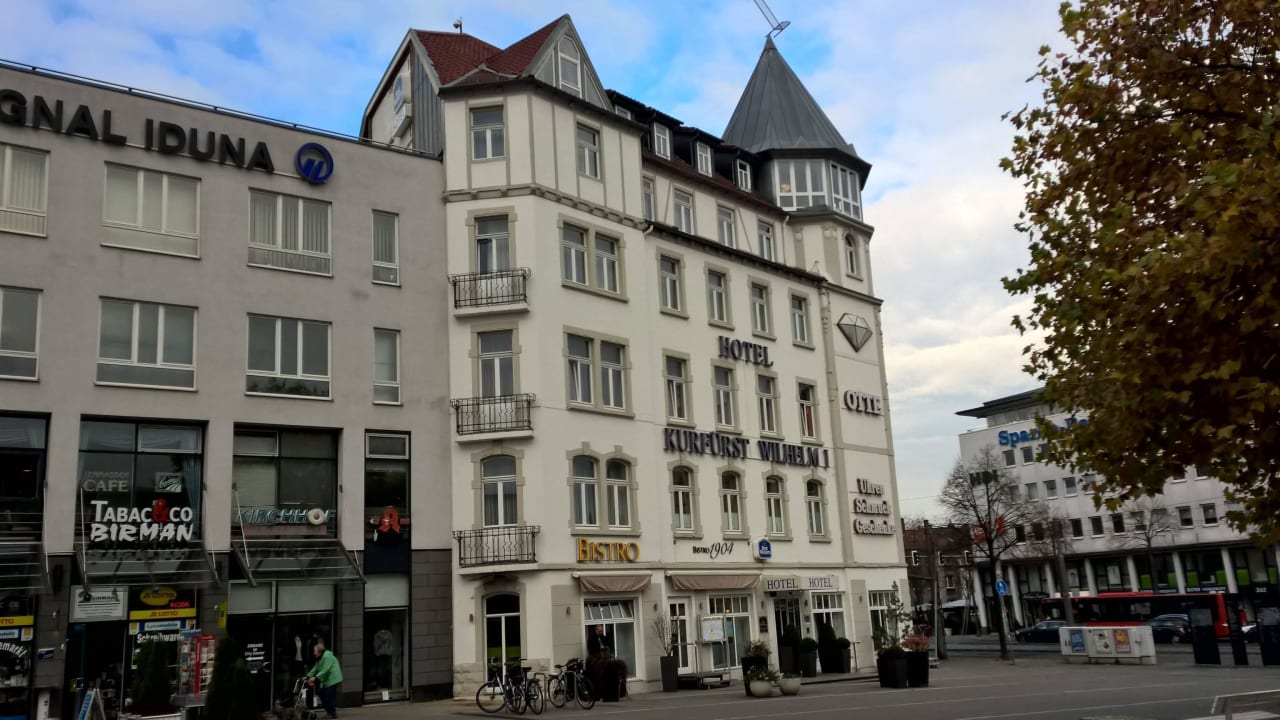 Außenansicht direkt vom Bahnhof aus Best Western Hotel Kurfürst Wilhelm I