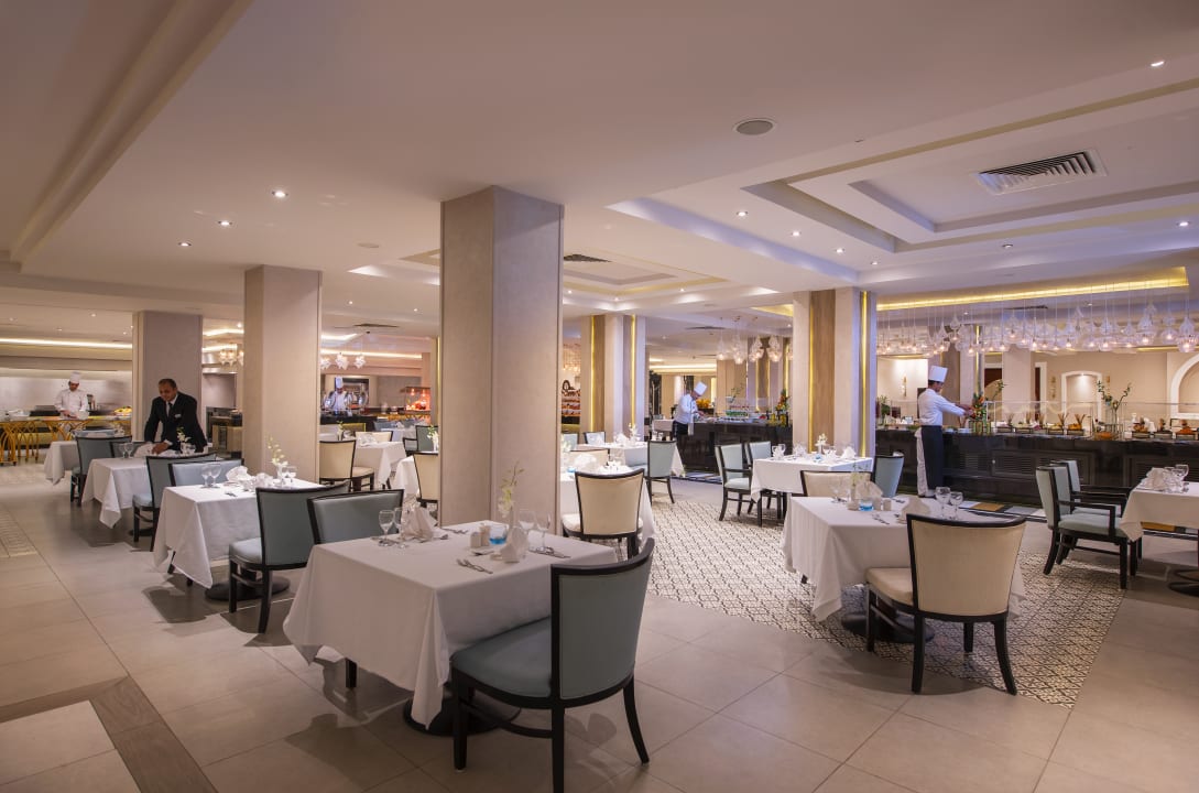 Gastro Premier Le Reve Hotel & Spa