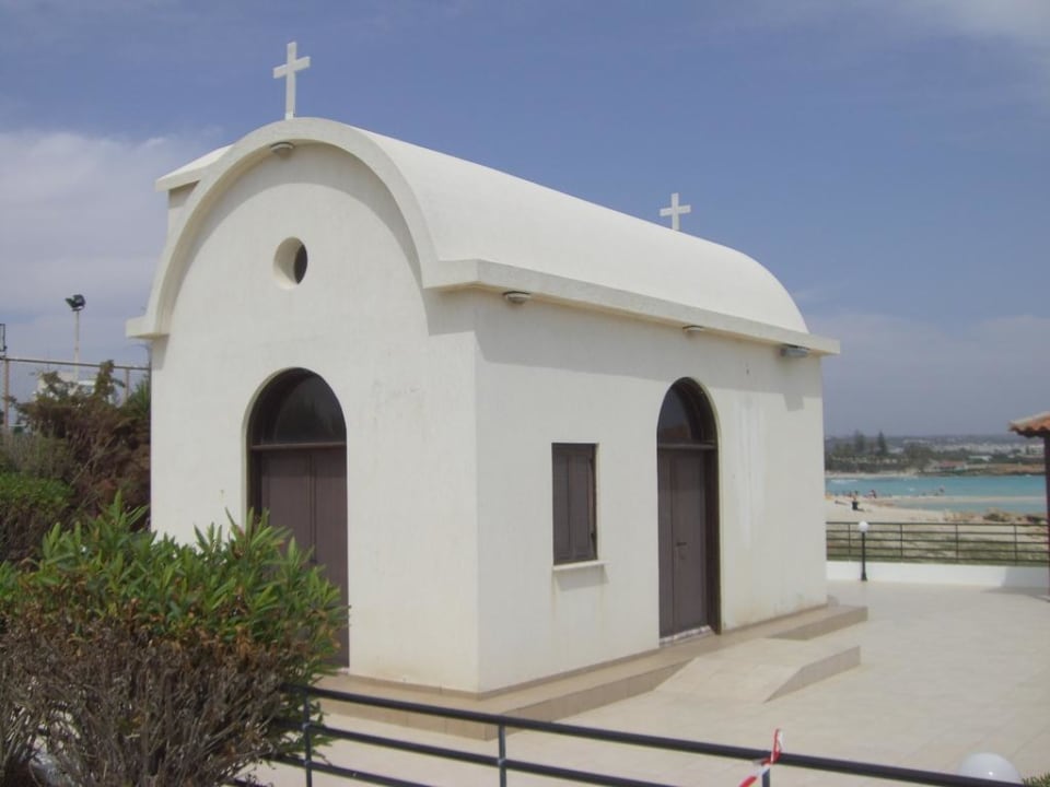 Kapelle des Hotels Adams Beach Hotel