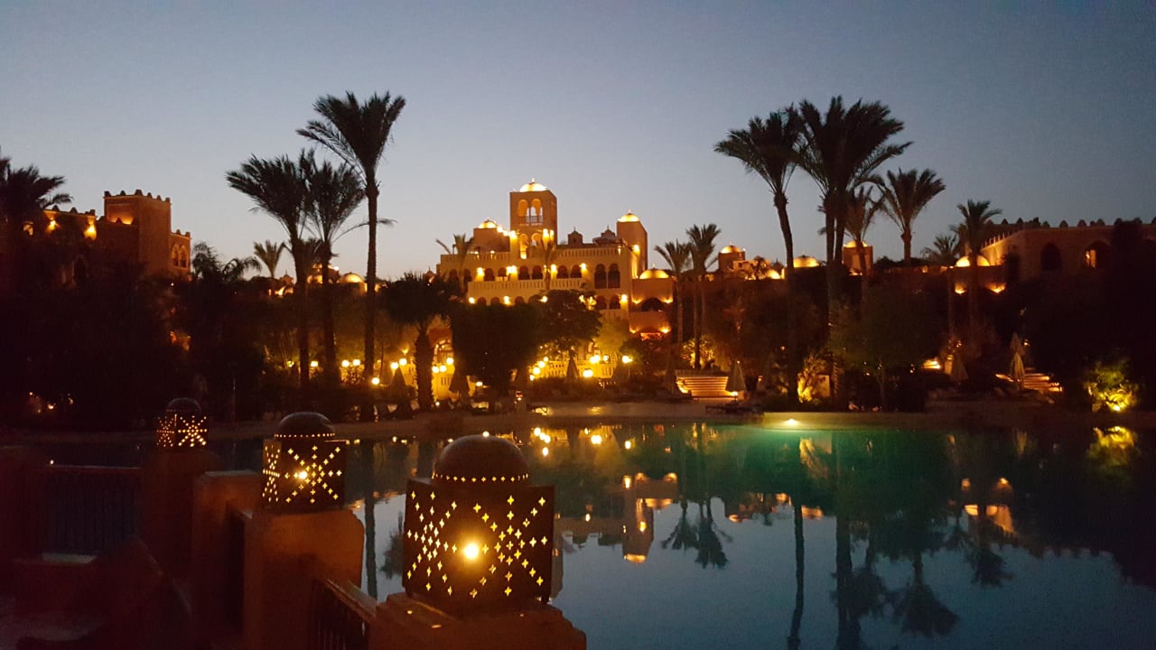 Abends am Pool  Makadi Palace