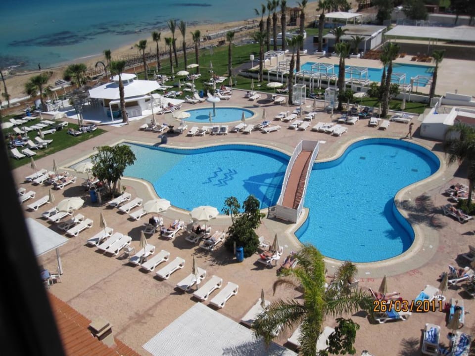 Der Pool Constantinos The Great Beach Hotel