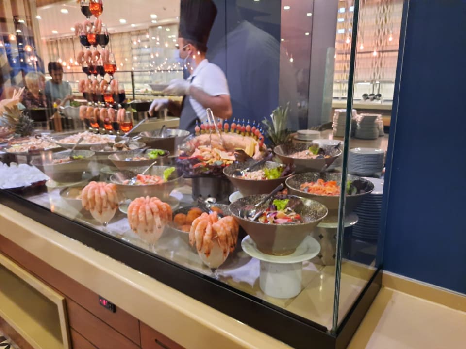 Gastro Saturn Palace Resort Hotel