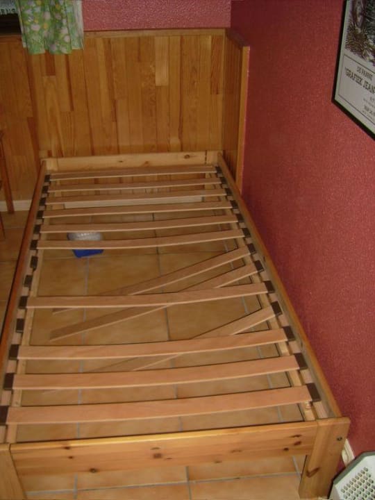 Lattenrost defekt Hotel Duinendaele