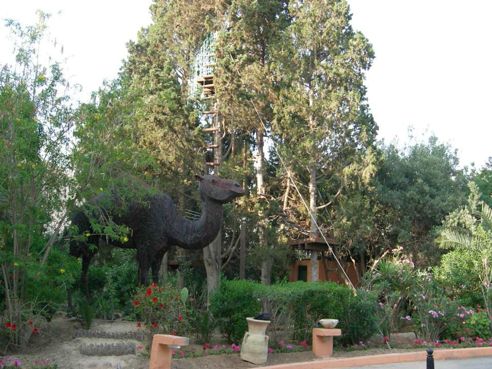 Kamel aus Monierstäben gebaut El Ksar Resort & Thalasso