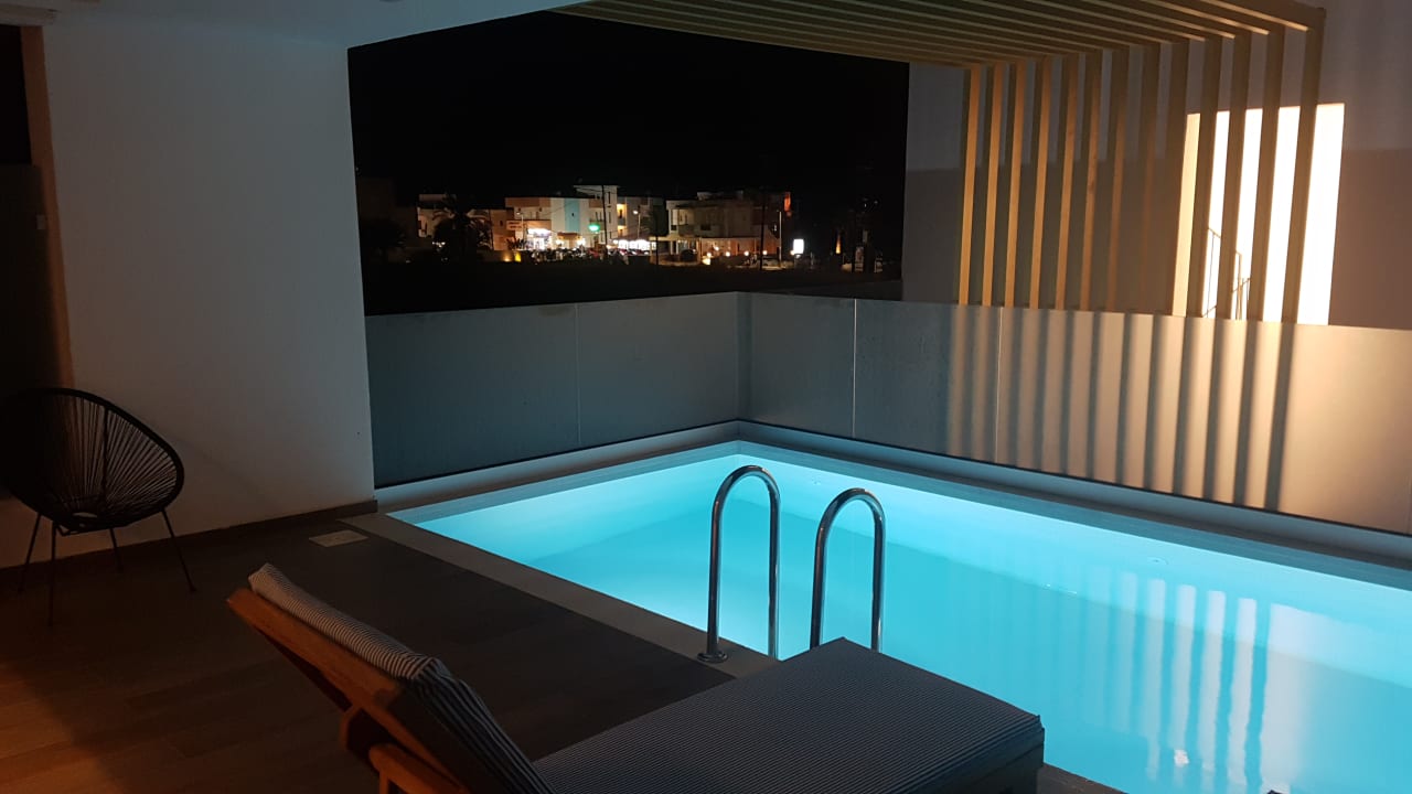 Pool Hotel Meropi
