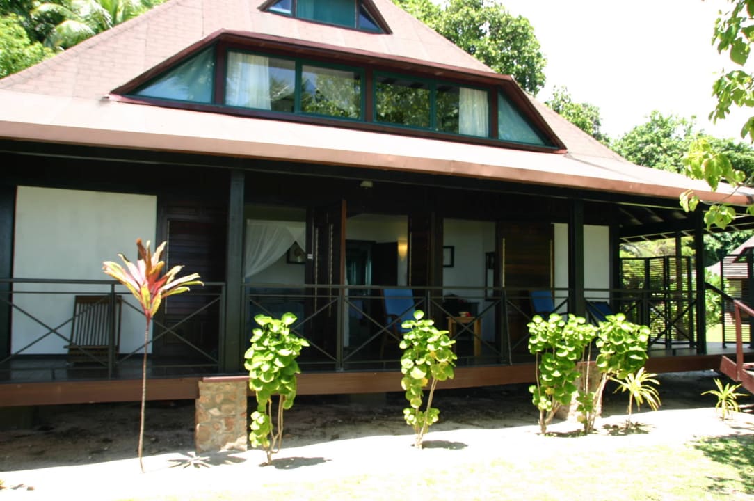 Bungalow vor dem Meer Hotel New Emerald Cove