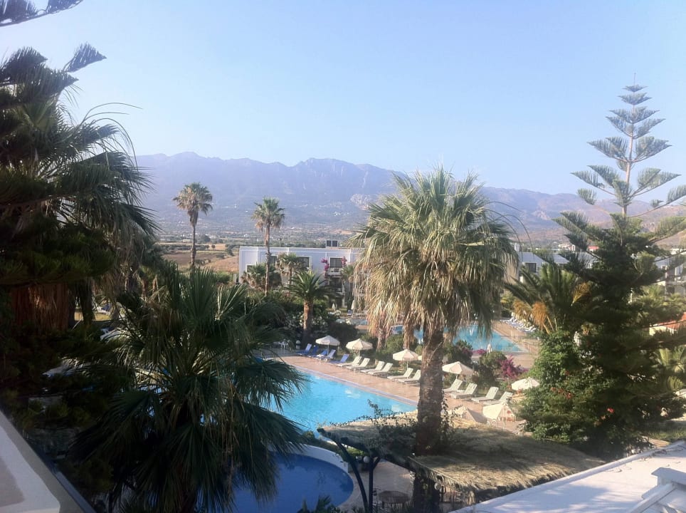 Poolanlage vom Haupthaus Hotel Tigaki Beach