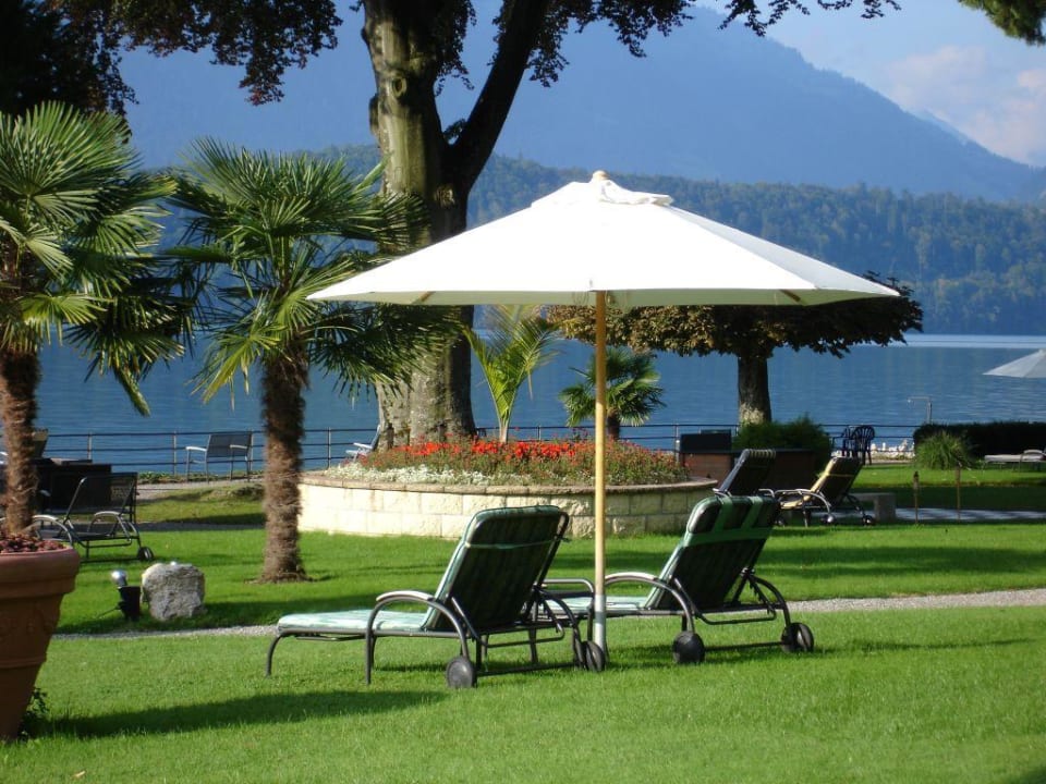 Mediterrane Parkanlage Parkhotel Gunten