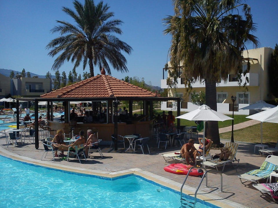 Poolbar Hotel Zorbas Beach