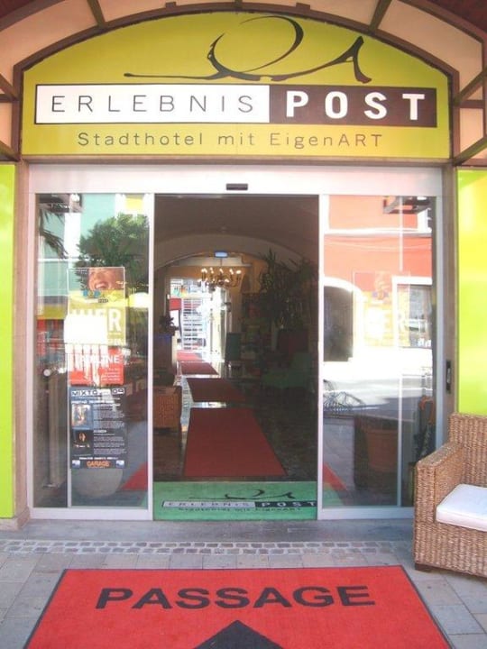 Eingang Erlebnis-Post Hotel Erlebnis Post