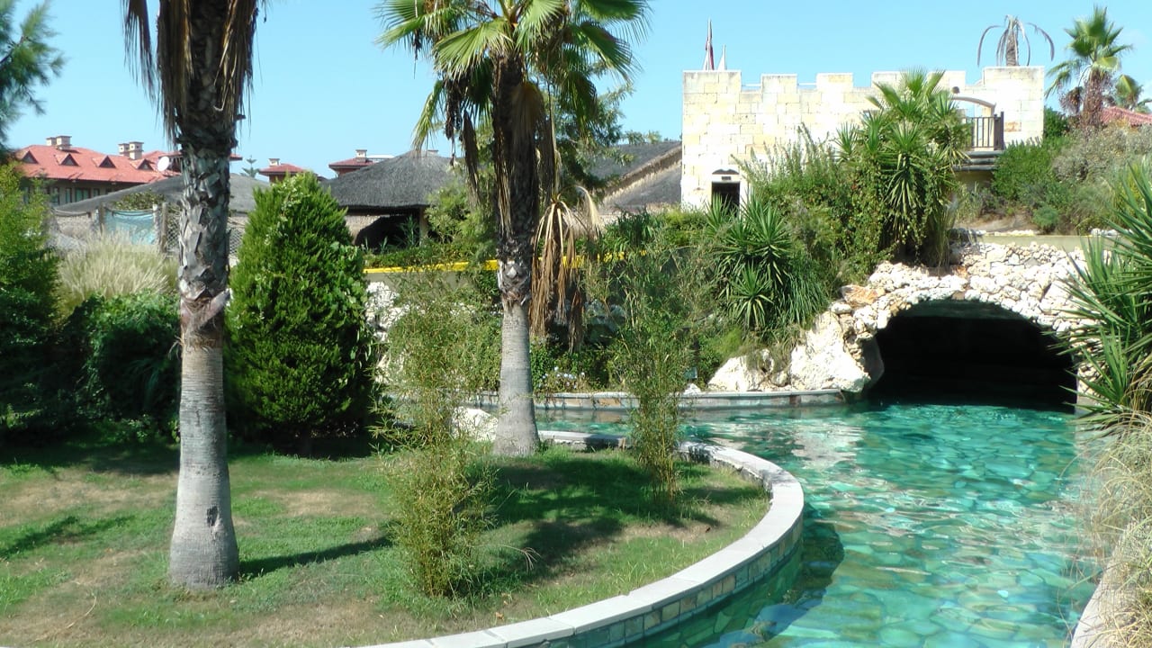 Amazon Water World Club Grand Side