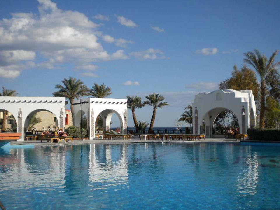 Liegen am Pool Arabella Azur Resort